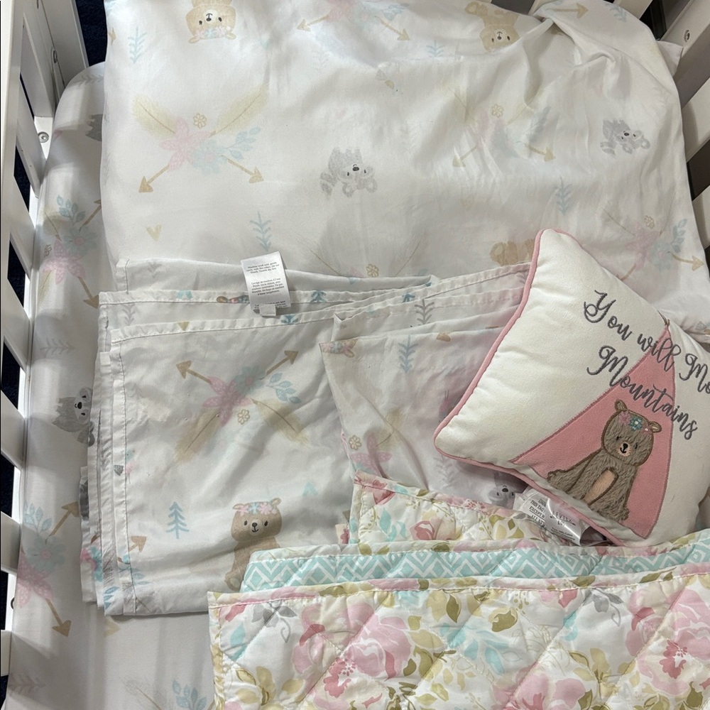 Levtex Home Malia Toddler Bedding with Decorative Pillow